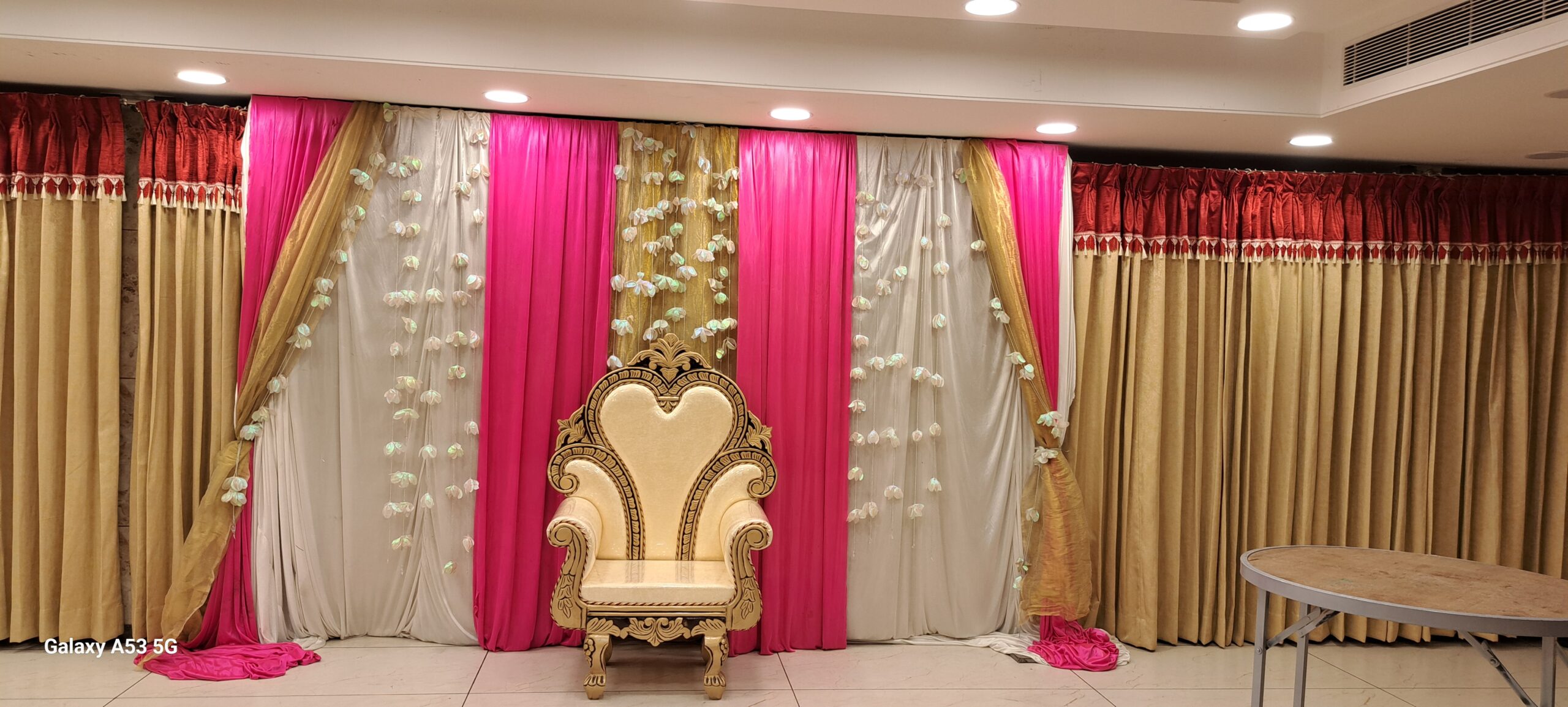 Simple decor
