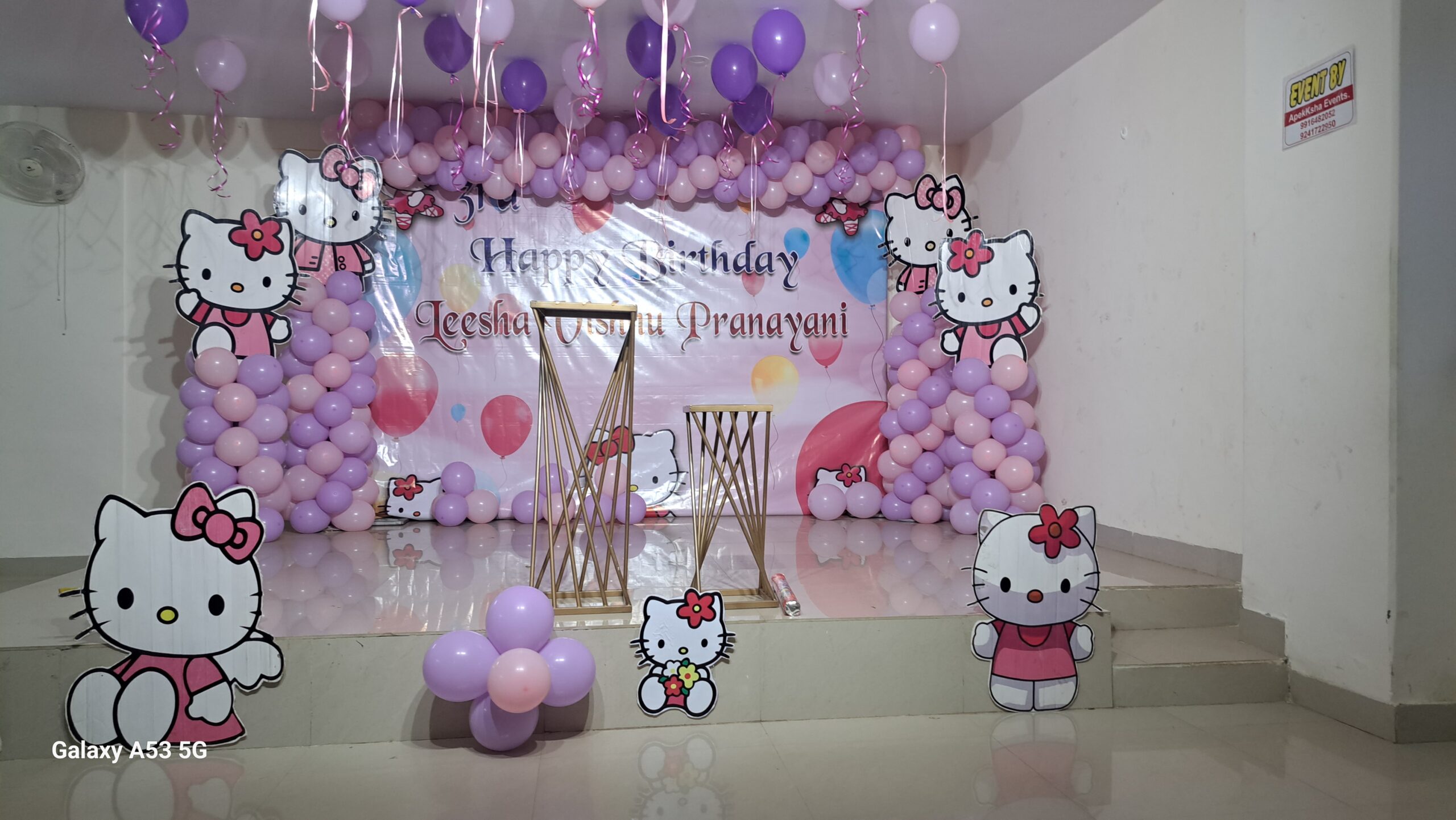 Hello Kitty-themed Purple and Pink Balloon Decoration
