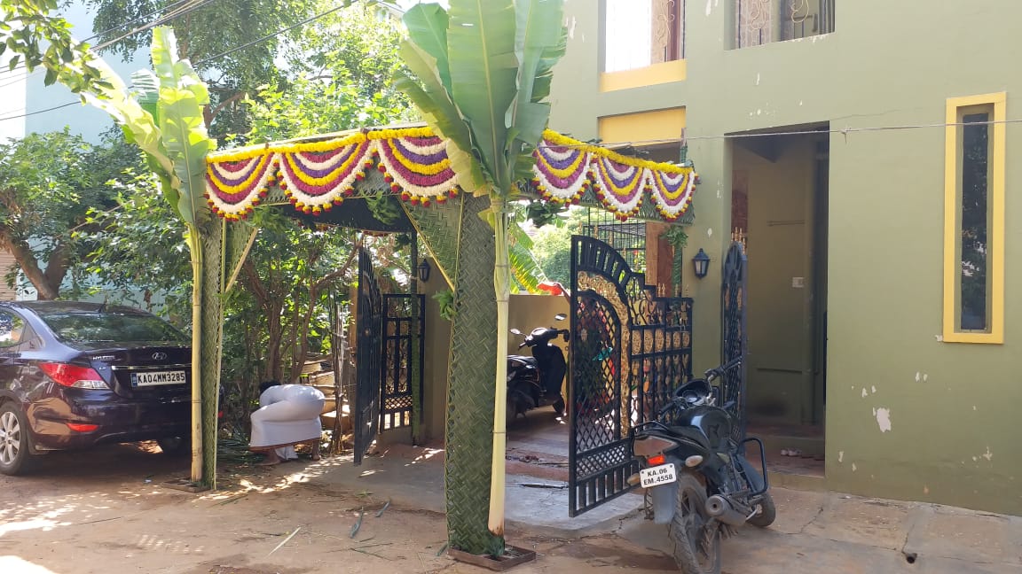 Coconut leaves and Samanti Decoration
