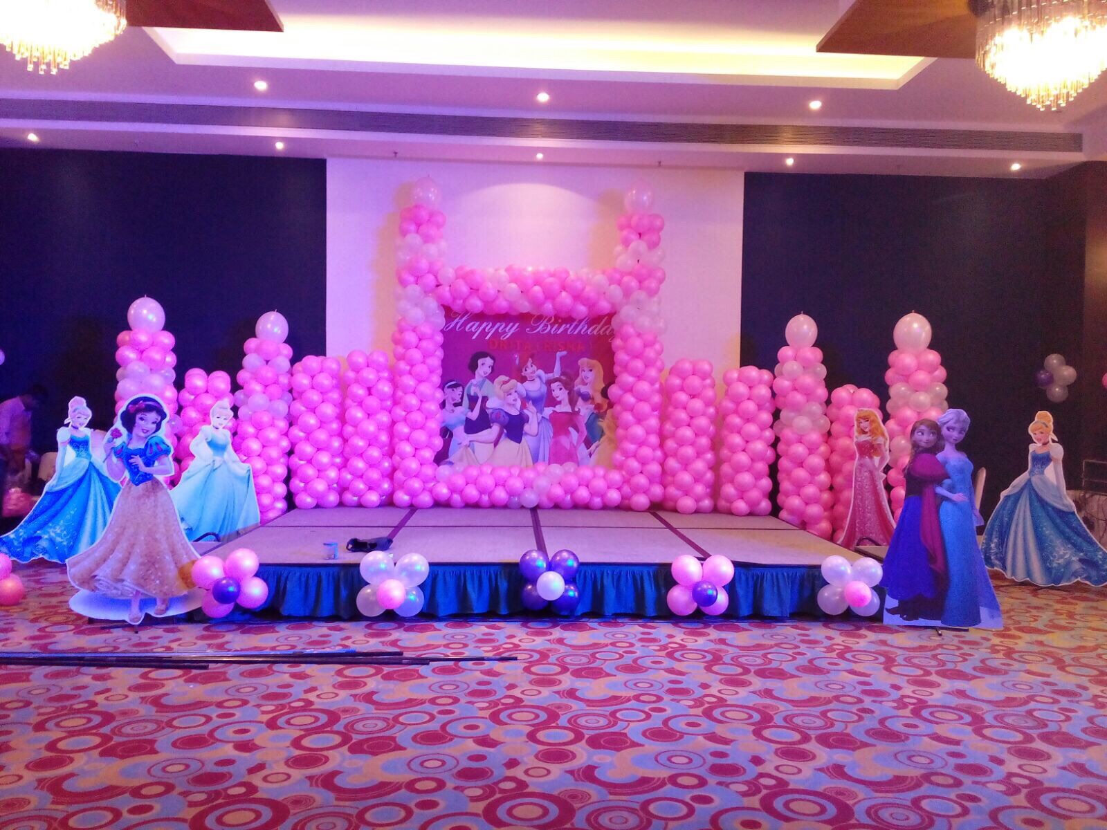 Castle Princess-themed Balloon Decoration