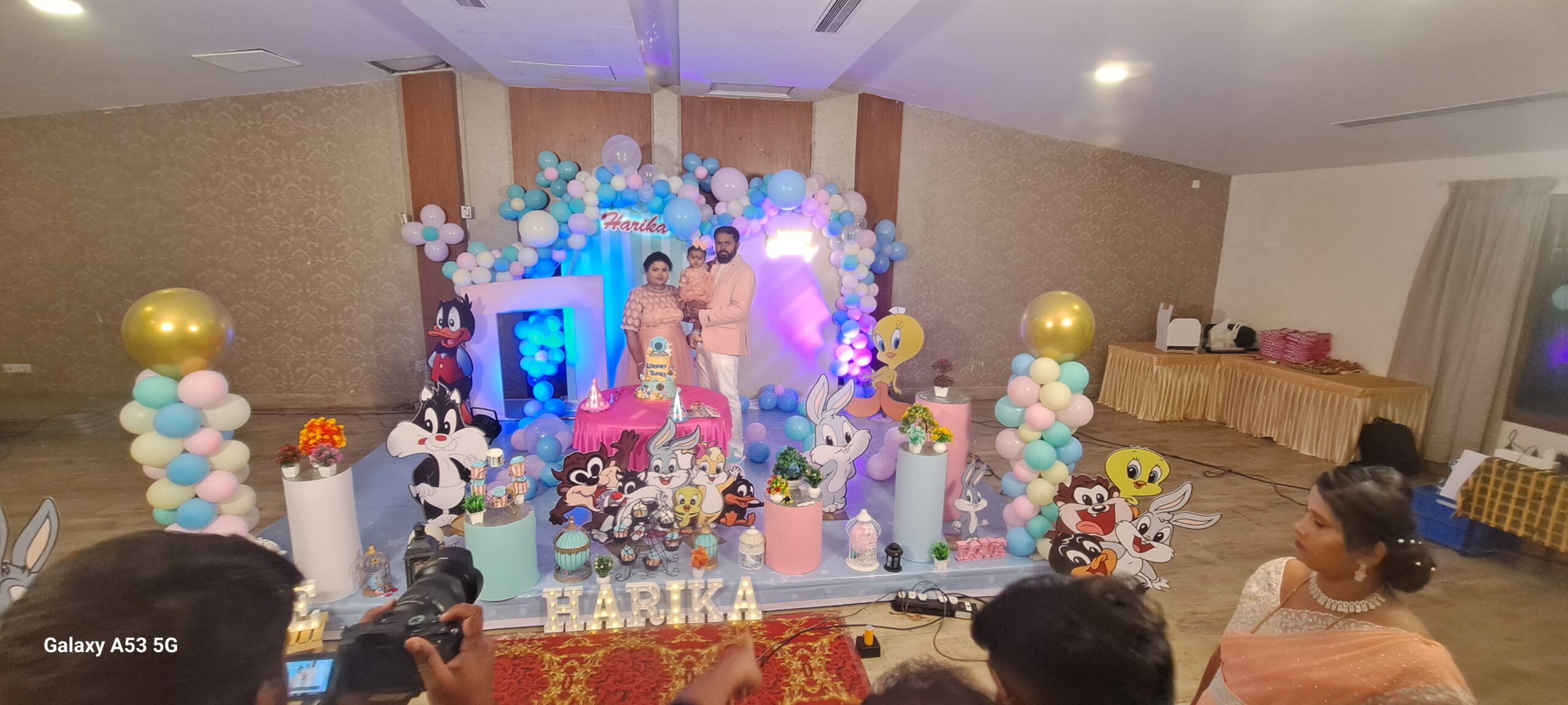 Grand Cartoon-themed Multicolour Balloons Decoration
