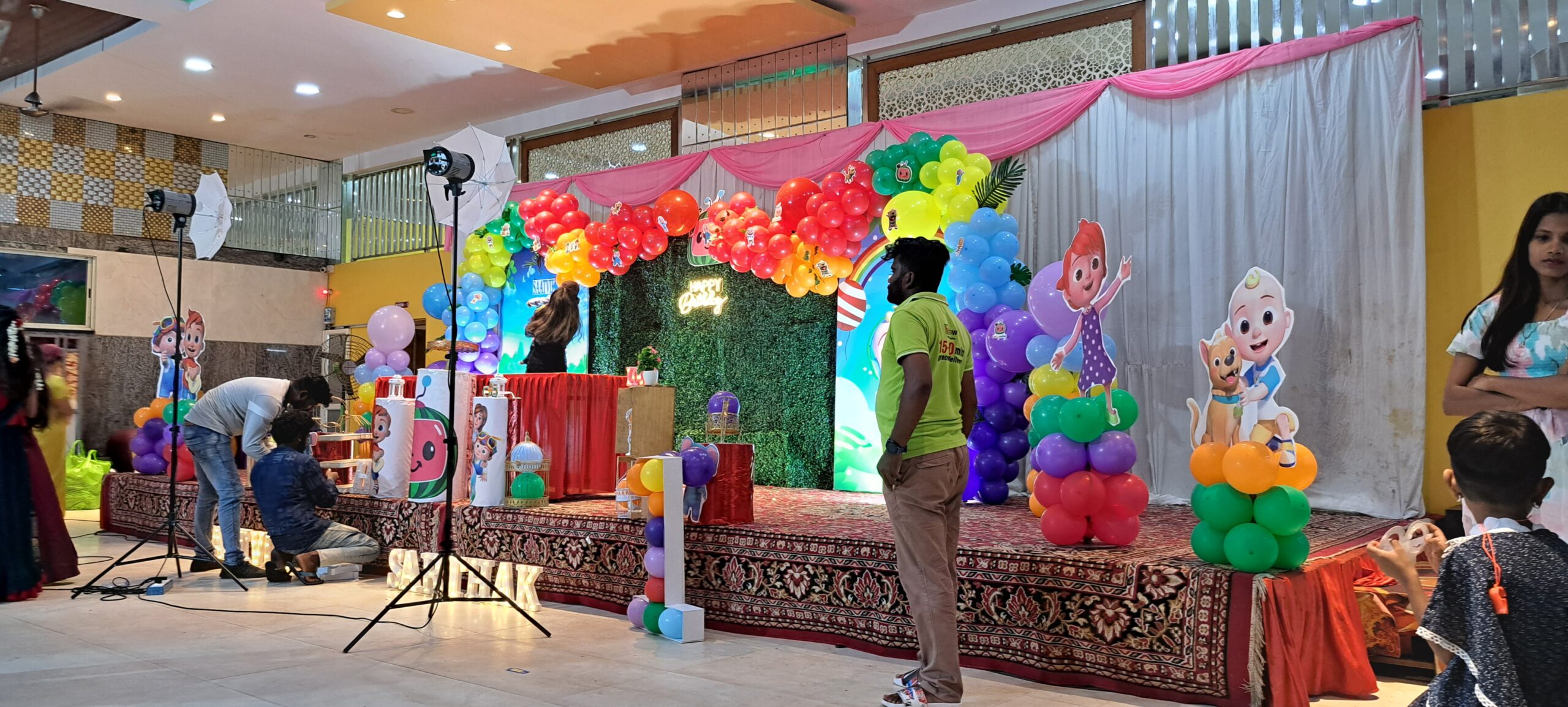 Cocomelon-themed Multicoloured Balloon Decoration
