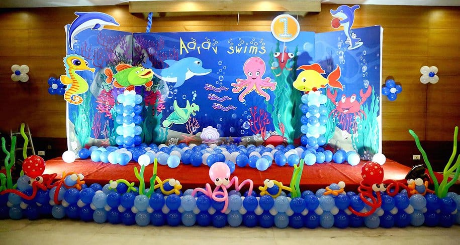 Grand Ocean-Themed Blue and White Balloon Decoration
