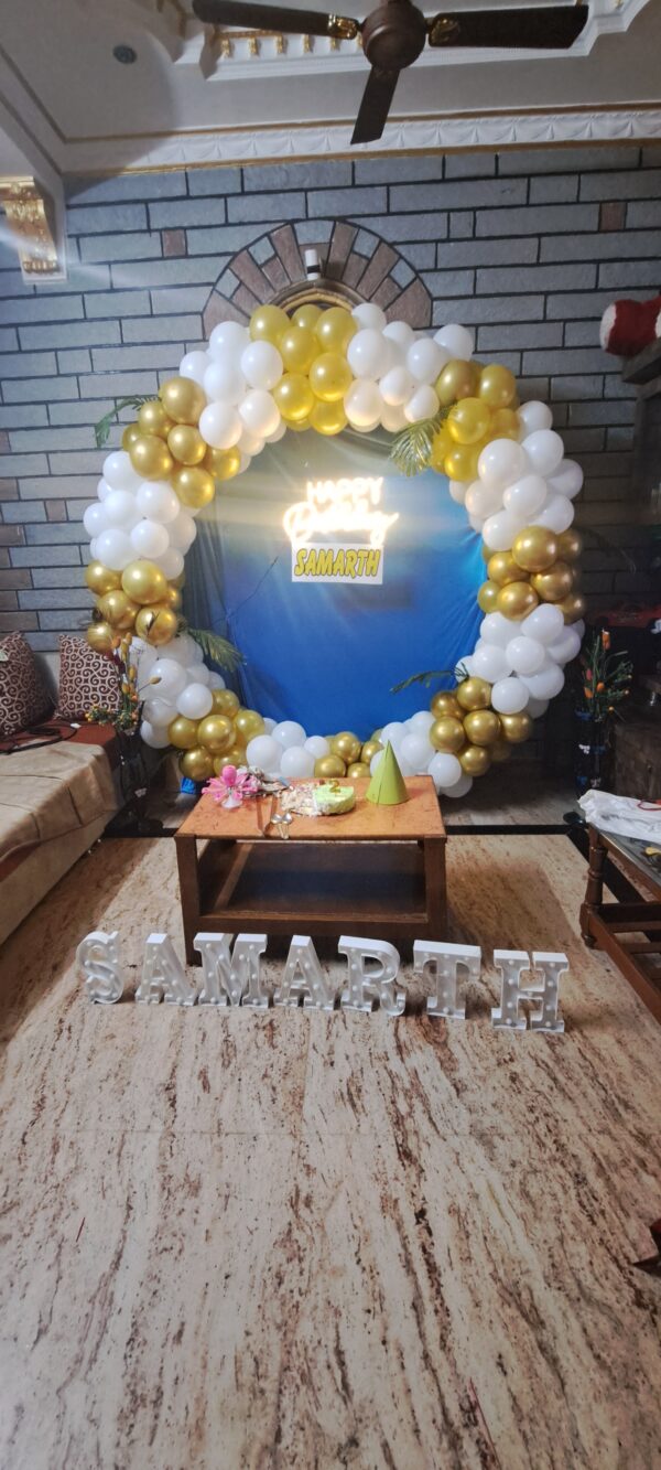 Balloon Frame decoration