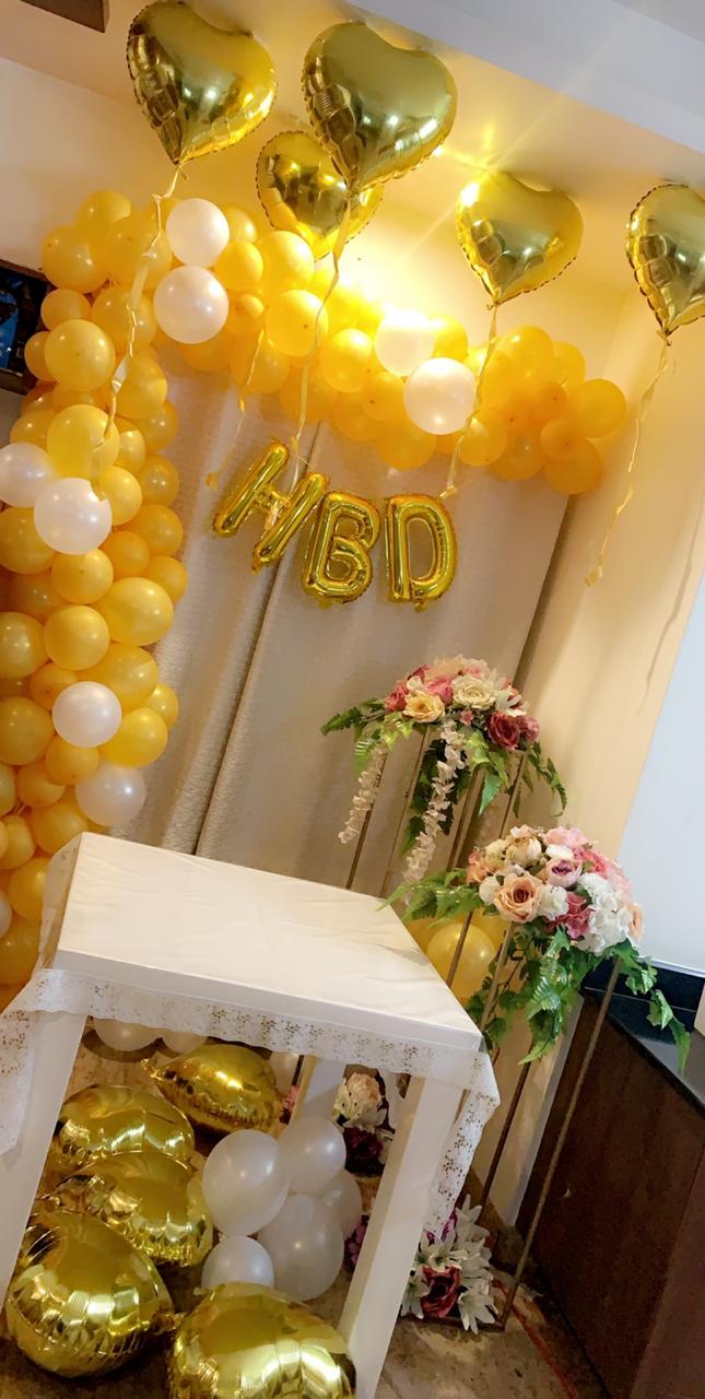 Golden and White Balloon Decoration
