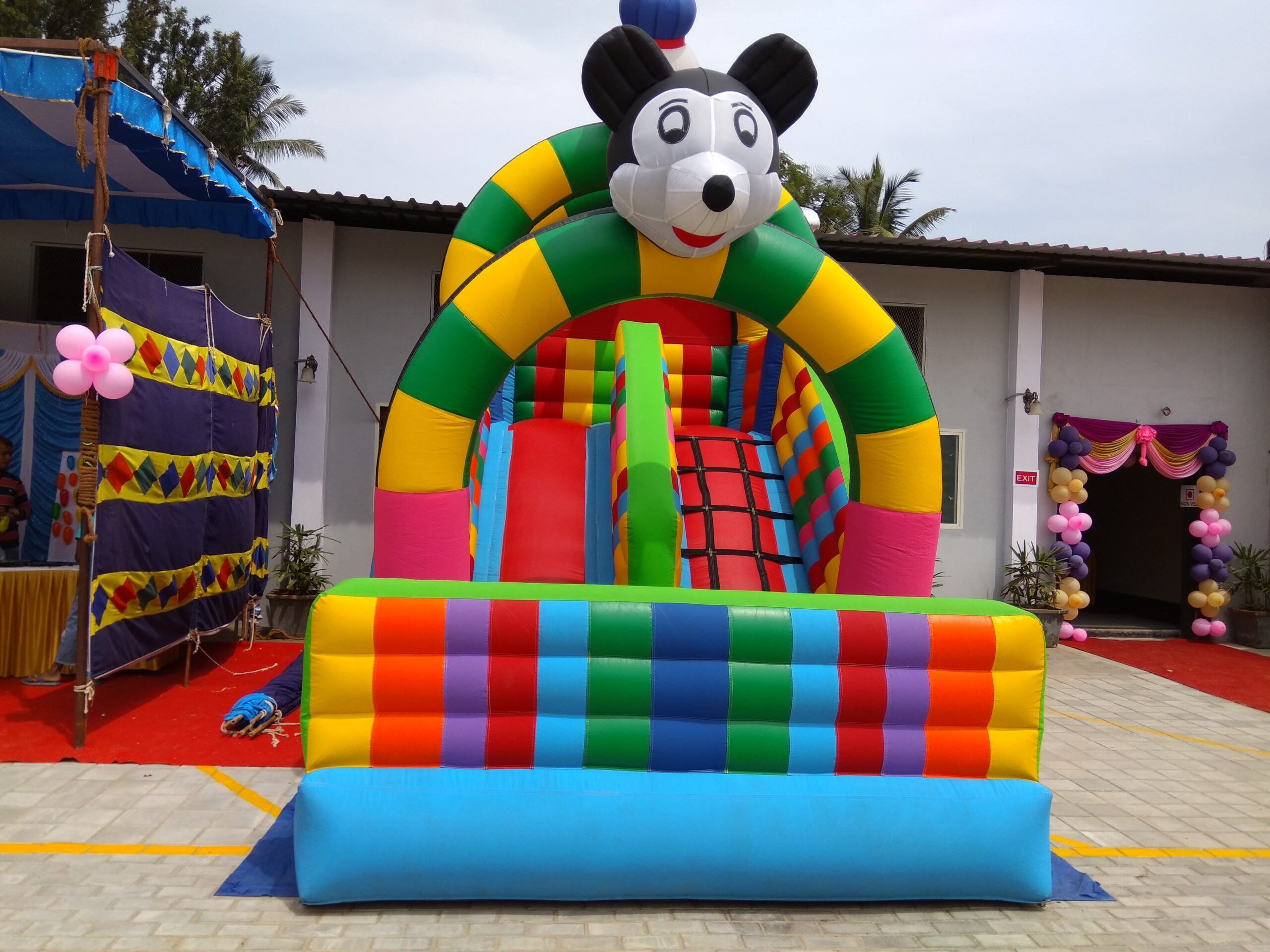 Bouncing Castle with Slide and Net