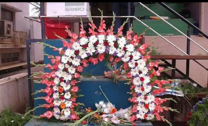 Gerbera Floral Arch Decoration