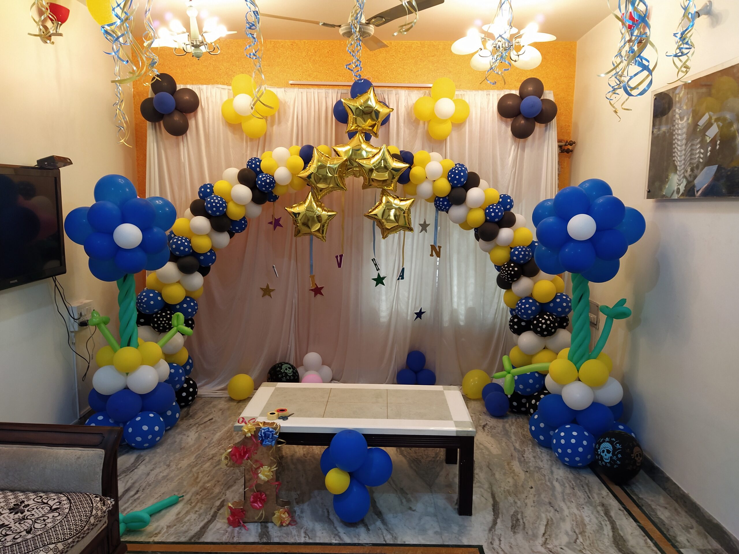 Multi-colour Balloon Decoration for Birthday Party