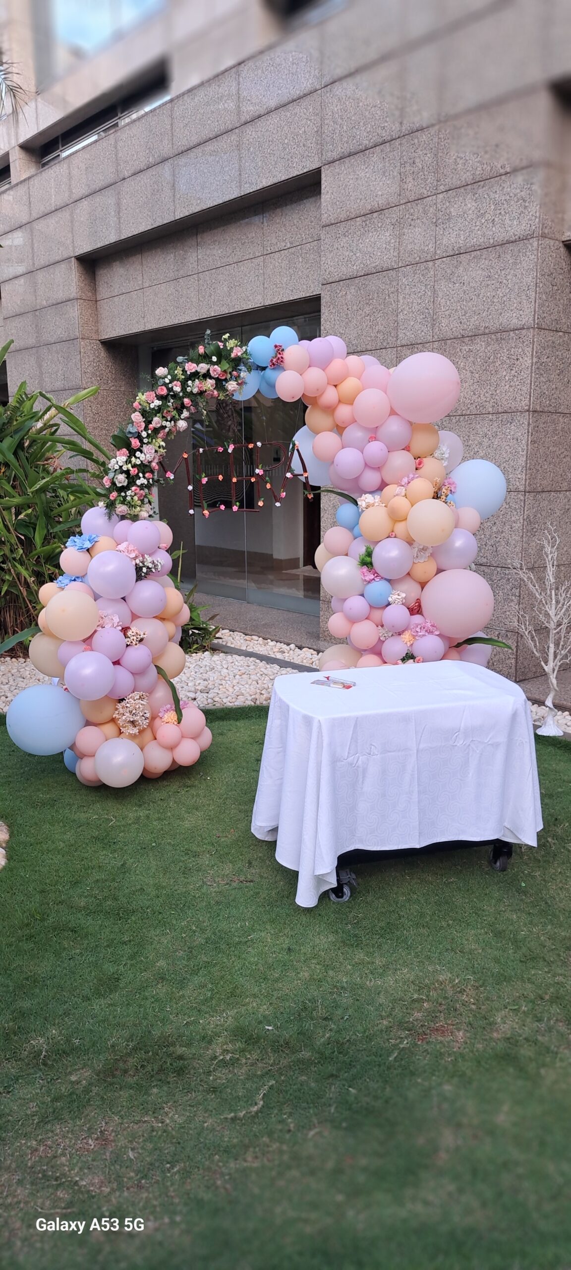 Beautiful Flower and Balloon Arch Decoration