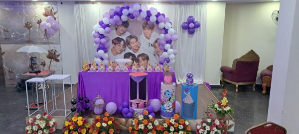 BTS-themed Purple and White Balloon Decoration