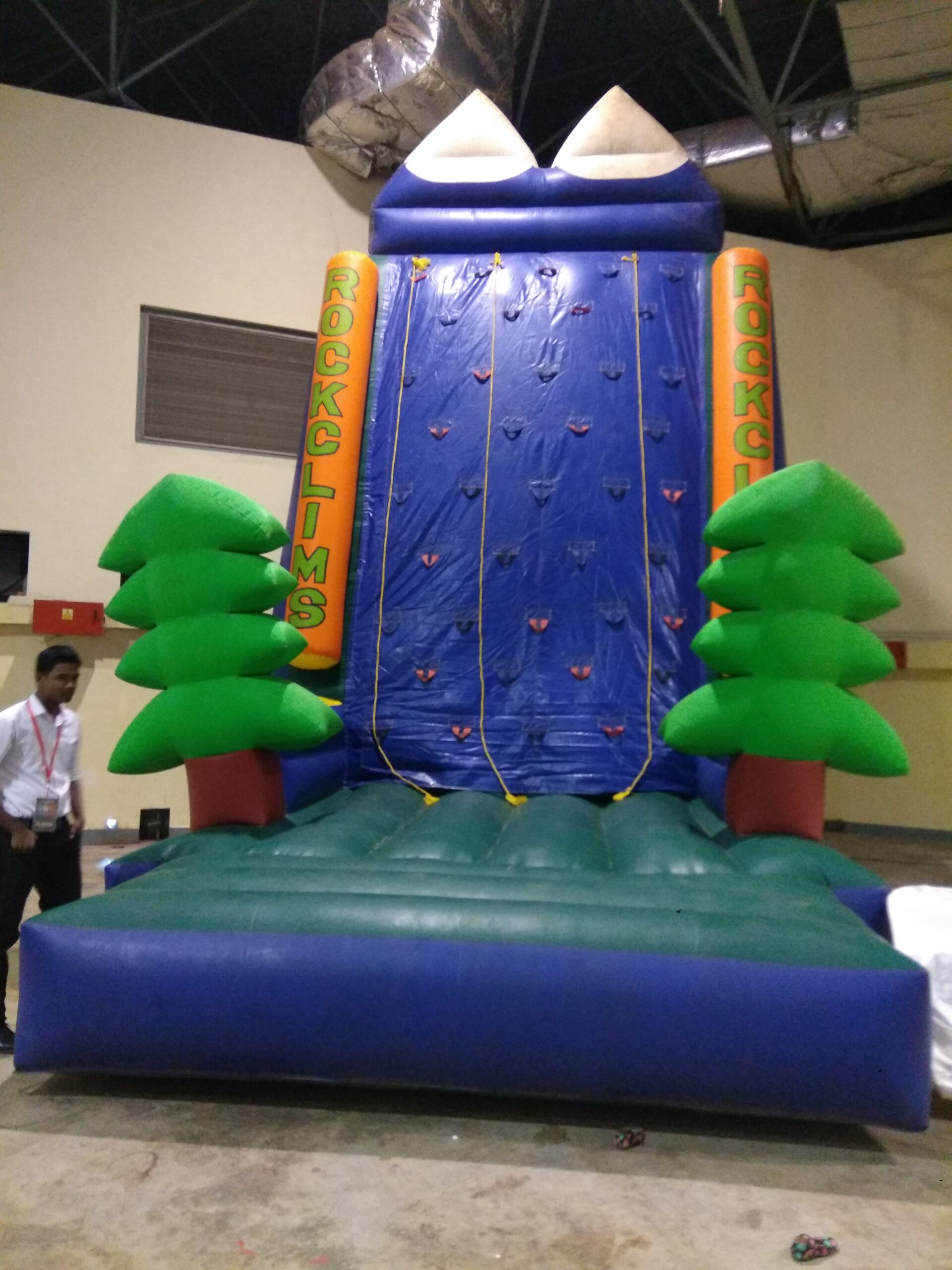 Huge Bouncing Castle with Climbing Game