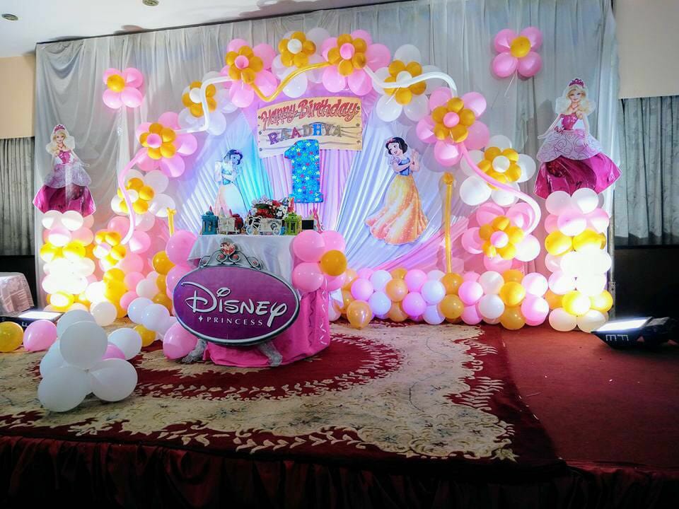Disney-Themed Pink, White and Yellow Balloon Decoration