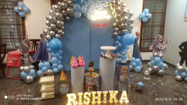 Metallic Silver and Blue Arch Balloon Decoration