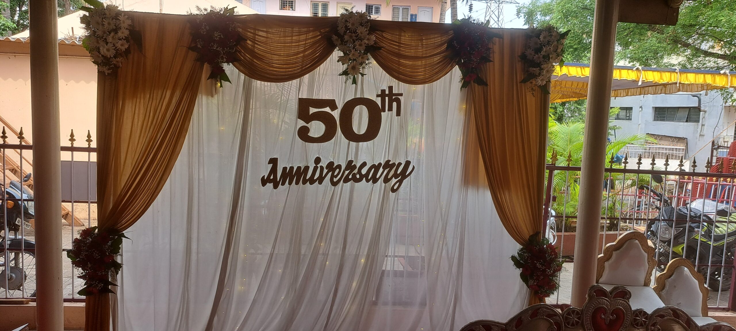 Elegant Anniversary Decoration
