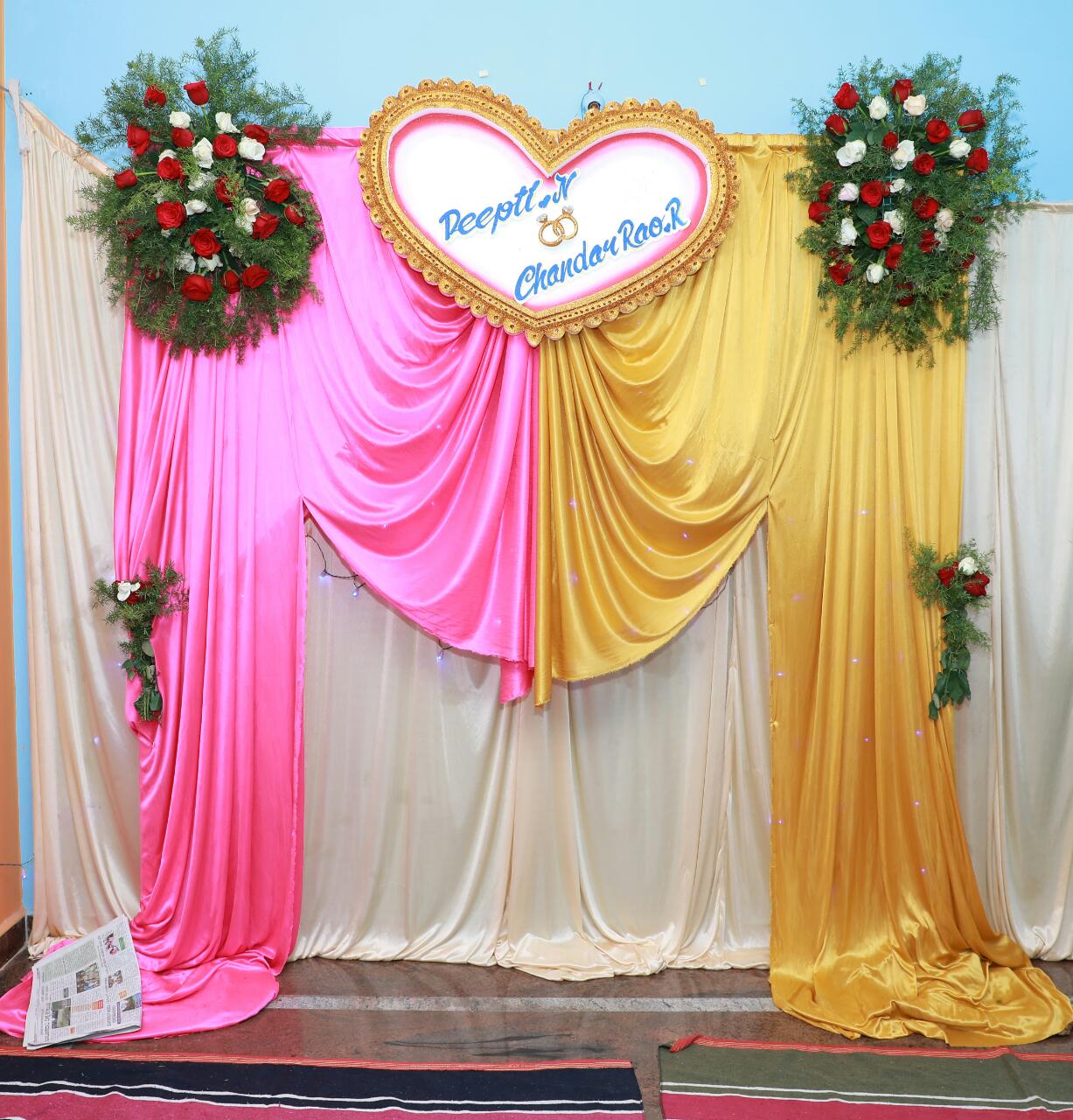 Basic Rose Floral Decor for Engagement